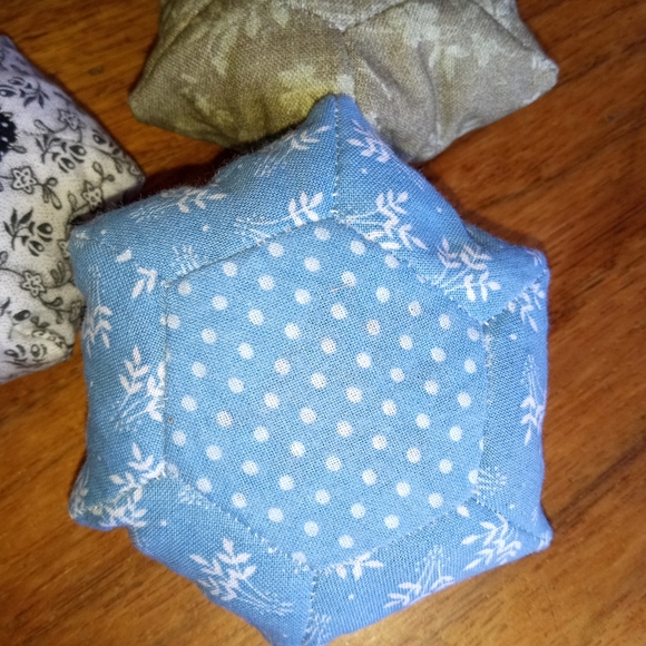 New Handmade Pin Cushions - Picture 4 of 5